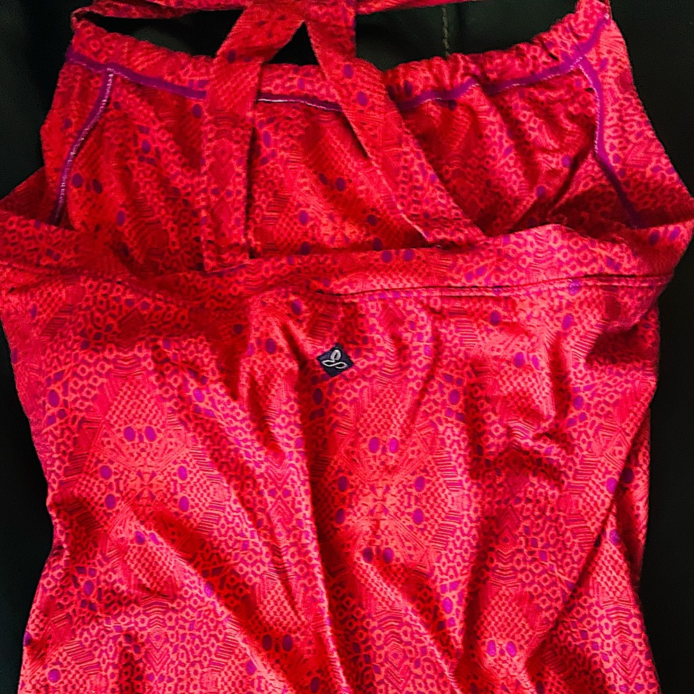 Prana workout 🏋️‍♀️ top. Pink/Red size Large. Yoga, Lifting, Gym, Running